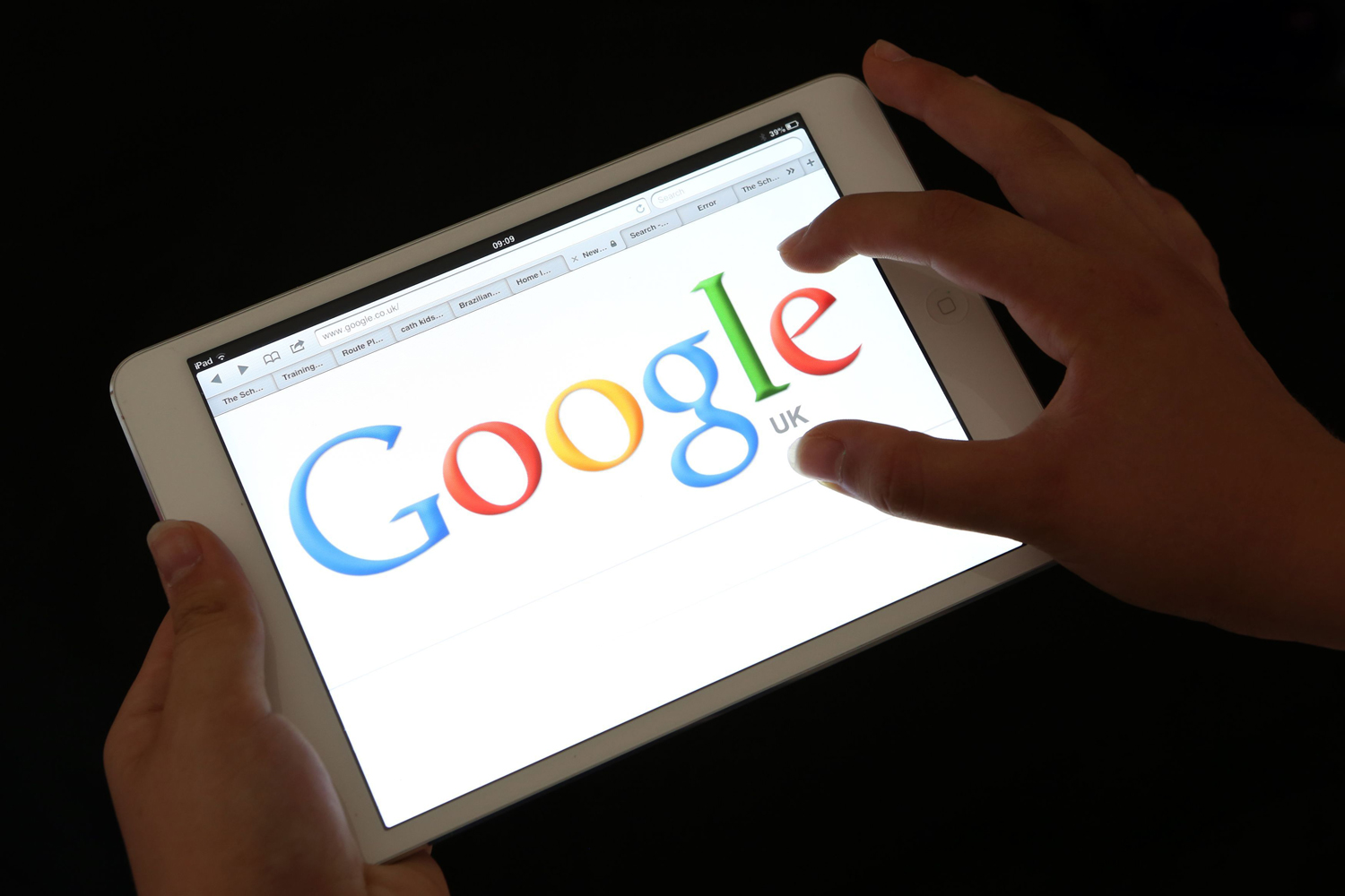Google offloads costly Motorola mobile division to Lenovo for $2.9bn