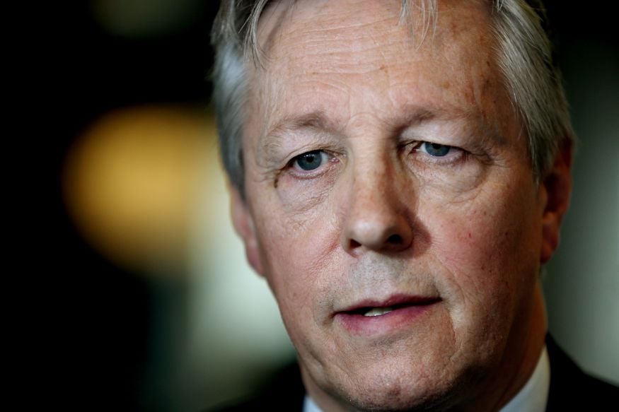 Northern Ireland First Minister Peter Robinson threatens to quit over collapse of Hyde Park bomb trial | London Evening Standard