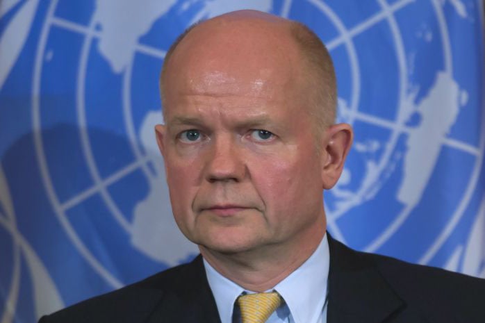 Ukraine crisis: William Hague warns Moscow over Crimea as stock markets tumble | London Evening Standard