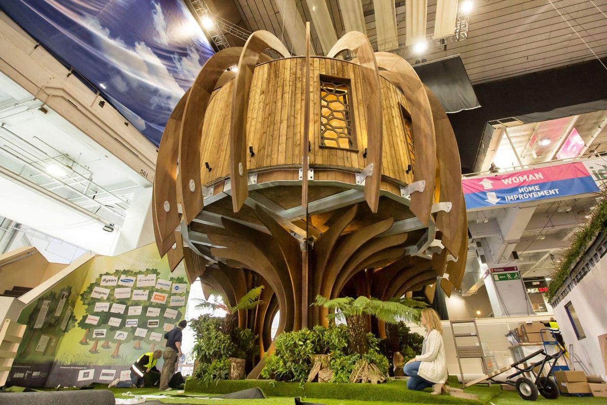 Living the high life: luxury £500,000 treehouse unveiled in London | London Evening Standard