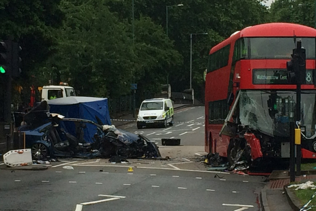 Father killed in 'Boris bus' crash was attempting overtake while drunk | London Evening Standard