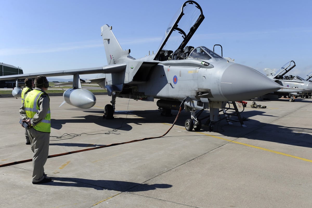 Parliament recalled on Friday to discuss air strikes in Iraq but not Syria | London Evening Standard