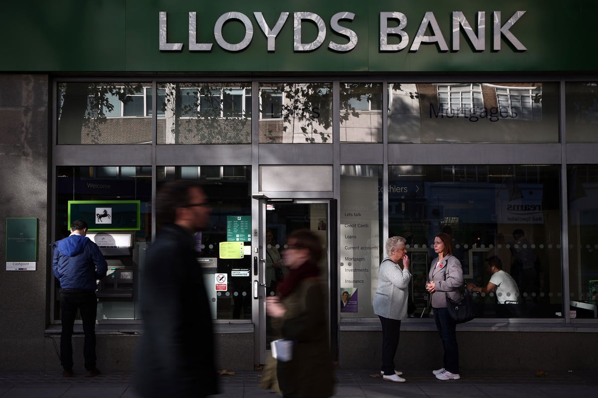 Lloyds' PPI bill tops £13 billion as recovery drives profits up 15% | London Evening Standard