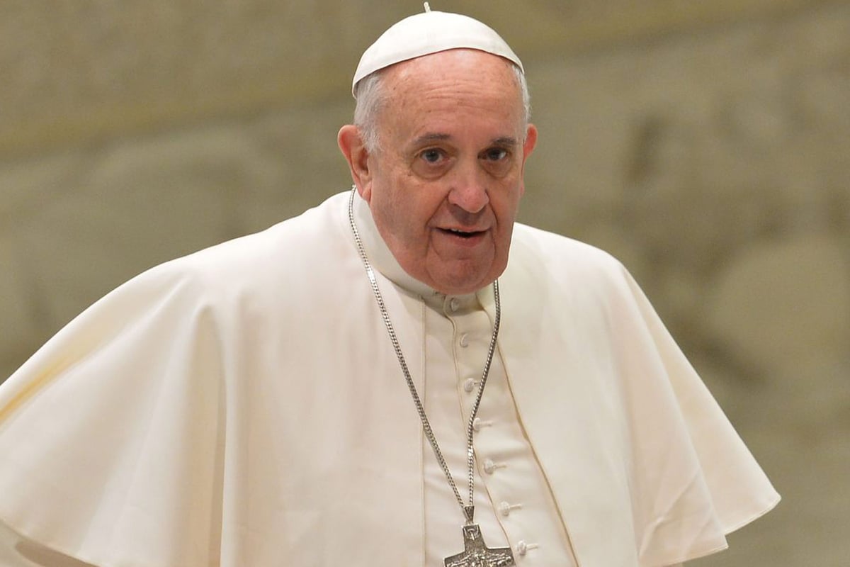 Philippines traffic enforcers made to wear adult nappies during visit from Pope Francis | London Evening Standard