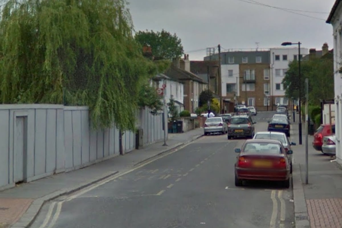Man, 28, charged with attempted murder after two women attacked with hammer in south London | London Evening Standard