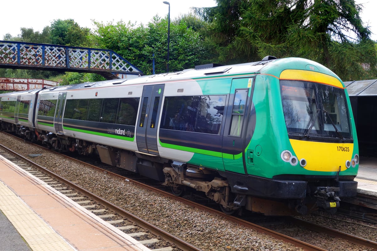 Euston train carrying 2,000 passengers 'sped through 5mph zone at 75mph', report finds | London Evening Standard