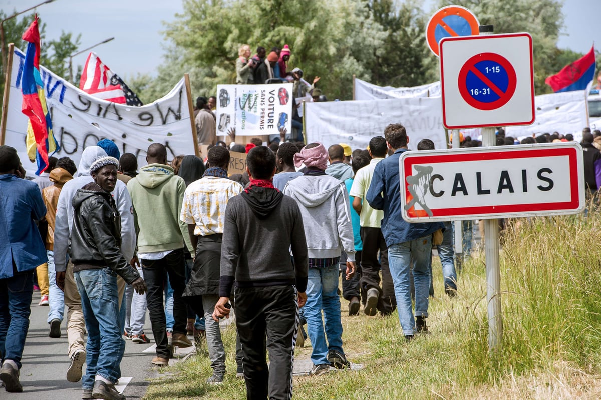 Eurotunnel demands €10 million in aid as bill for Calais migrant crisis soars | London Evening Standard