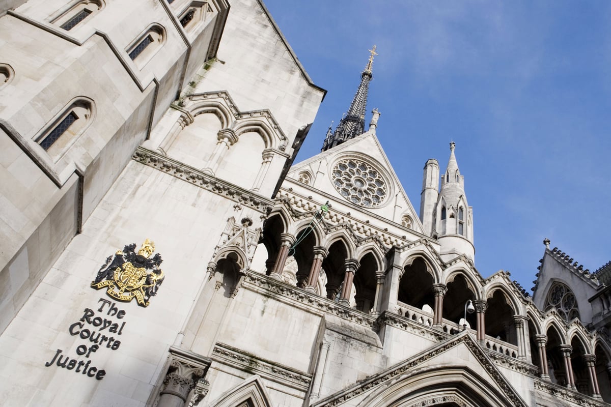 Woman wins right to refuse life-saving kidney treatment because she wants to avoid becoming 'poor, ugly and old' | London Evening Standard