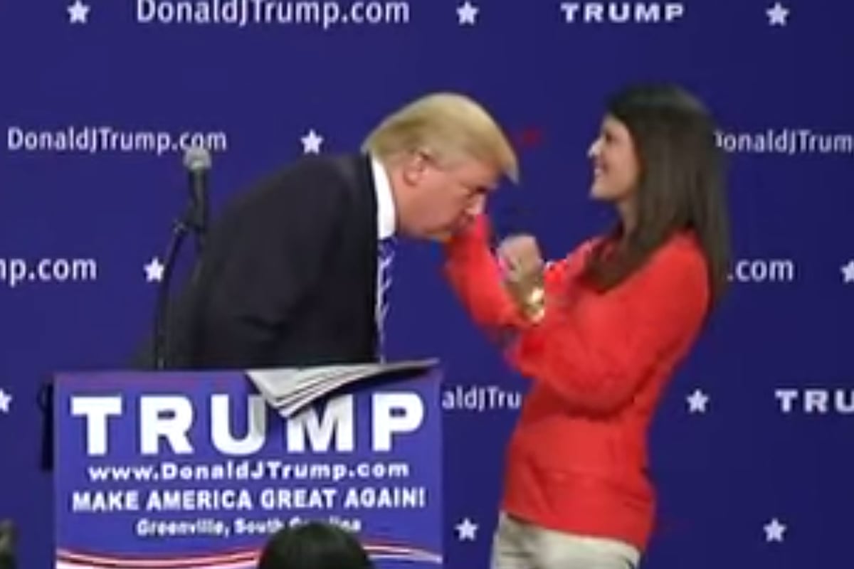 Donald Trump asks woman 'to prove his hair is not a toupee' during rally | London Evening Standard