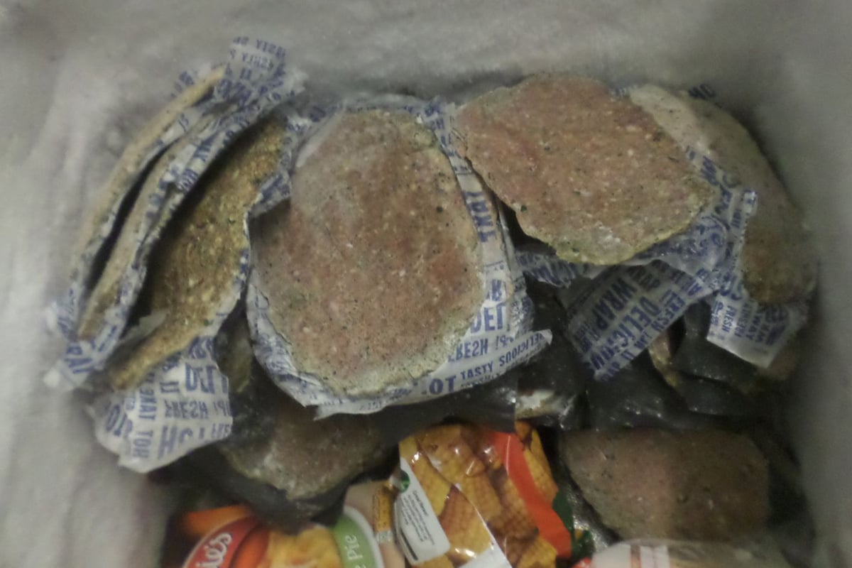 Burgers chewed by mice and 'major rat infestation' discovered in west London off-licences | London Evening Standard