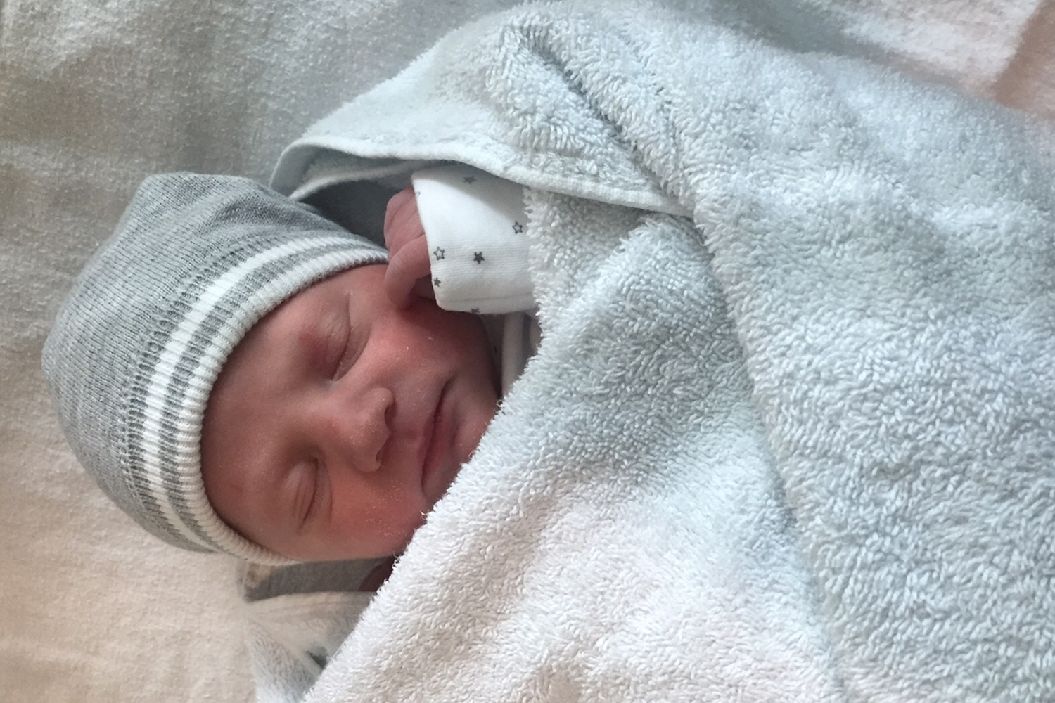 Camden police officers deliver baby girl in back seat of a car