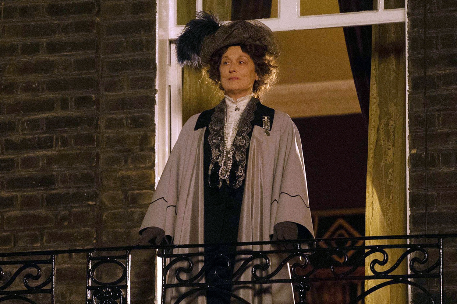 Meryl Streep sparks controversy with Suffragette T-shirt slogan