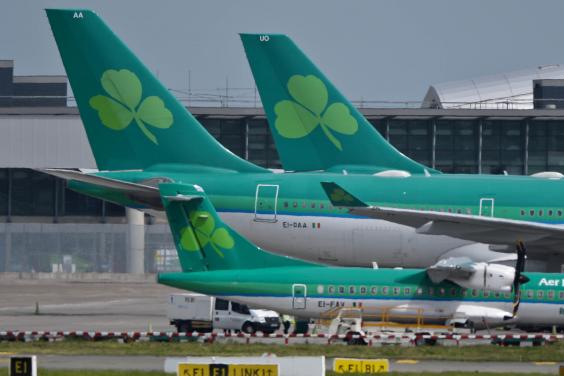 Man dies on Aer Lingus flight from Portugal to Ireland 'after biting fellow passenger' | London Evening Standard