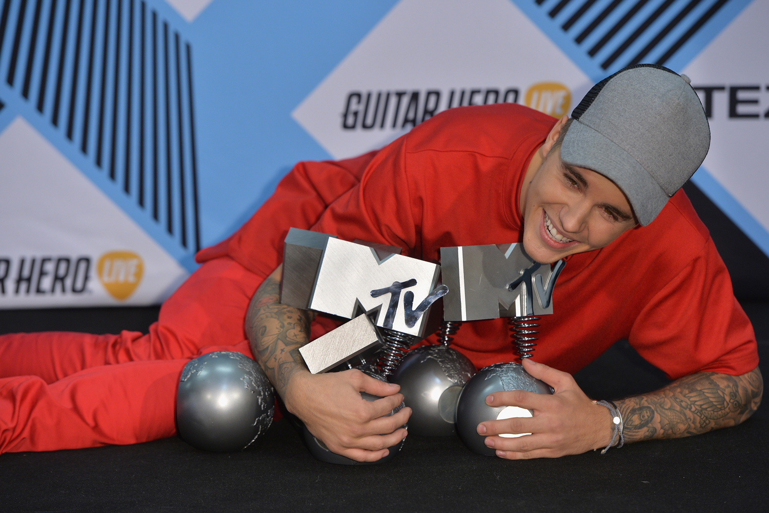 MTV EMAs: Justin Bieber is big winner as he picks up five awards