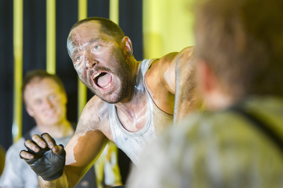 The Hairy Ape, Old Vic review: Towering Carvel stokes anti-capitalist tale | London Evening Standard
