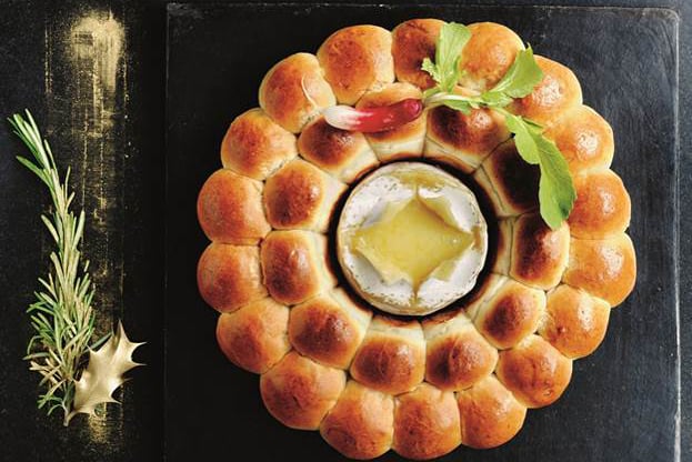 M&S wins Christmas with this Cornish Camembert and rosemary-infused brioche wreath | London Evening Standard