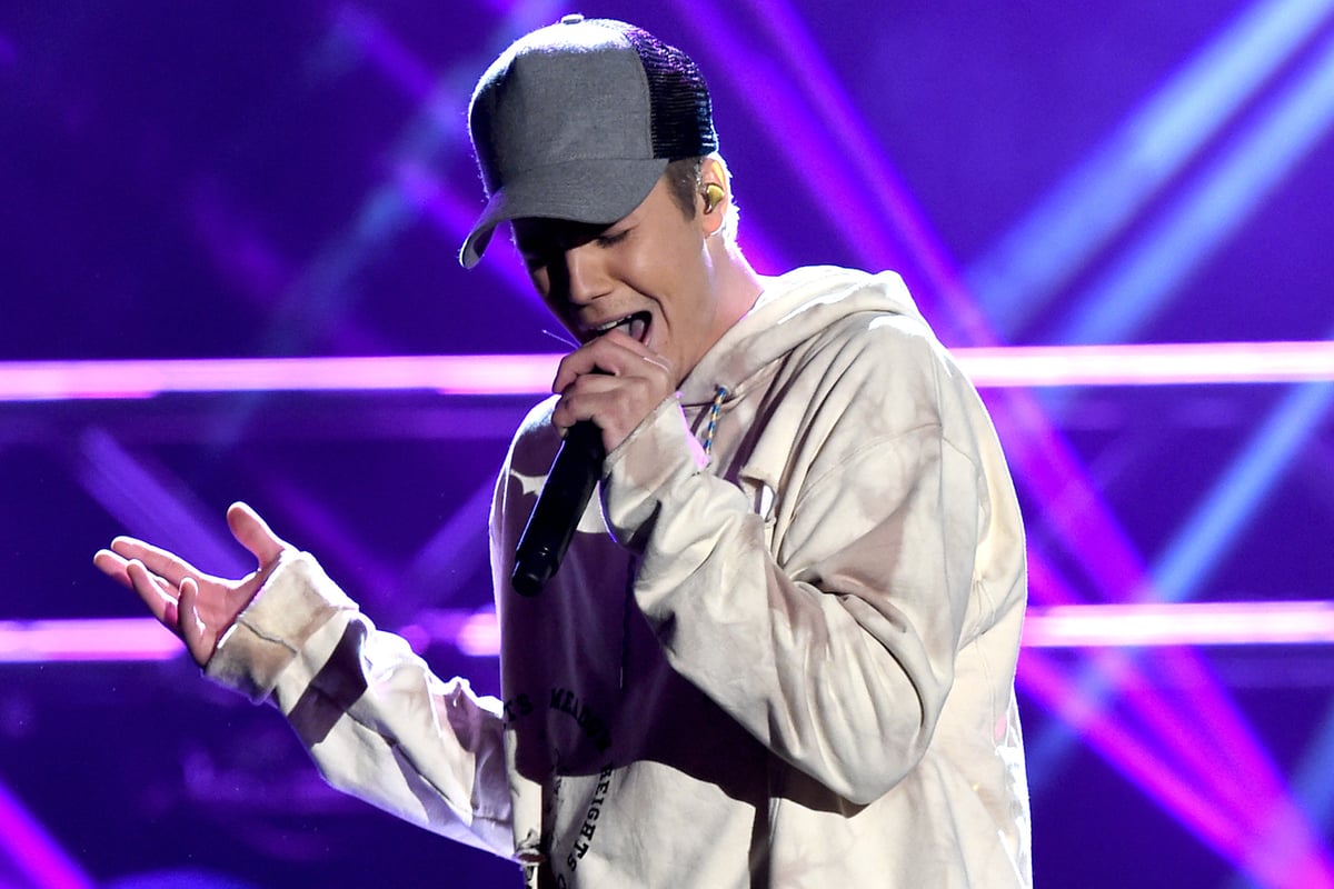 Justin Bieber on track for Christmas number one as he out-sells NHS Choir in midweek chart | London Evening Standard