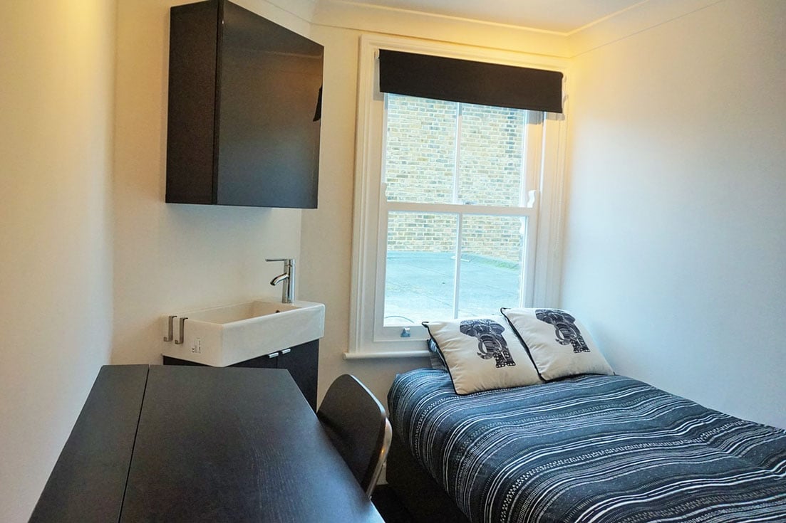 ‘Cheapest flat in capital’ goes on market for £75,000 in desirable east London area | London Evening Standard