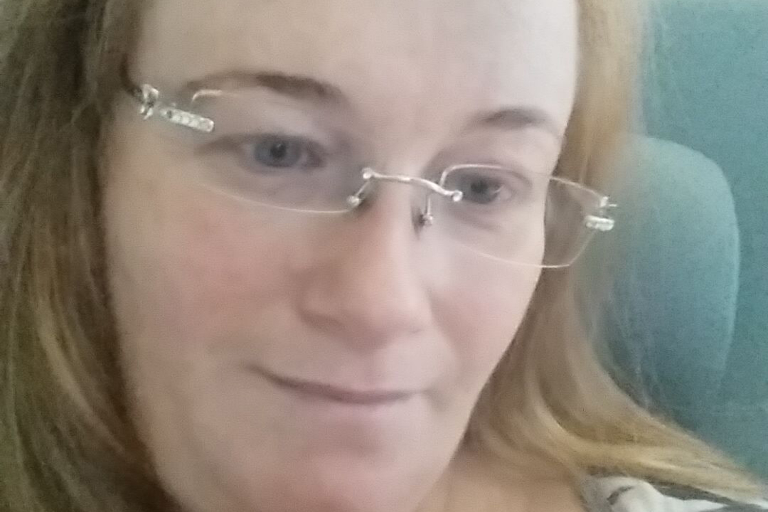 London police officer begs US authorities to return her son