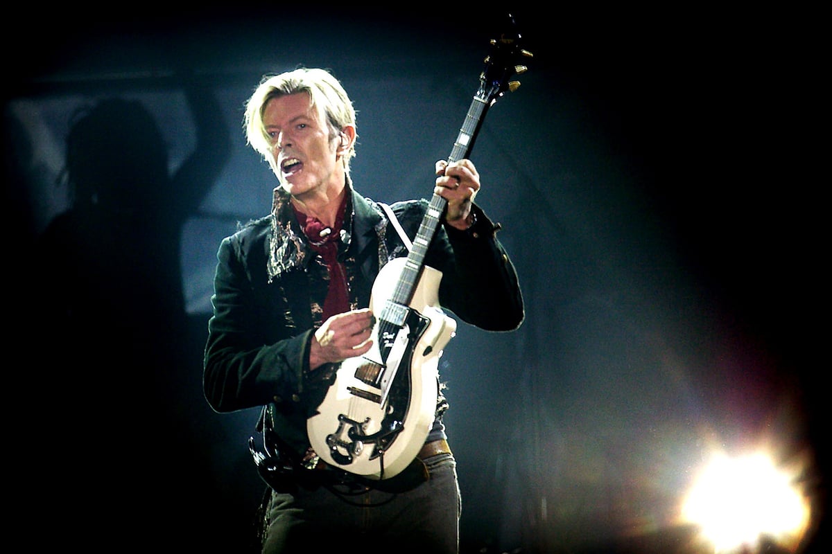 David Bowie's Black Star takes top spot as singer dominates UK charts | London Evening Standard