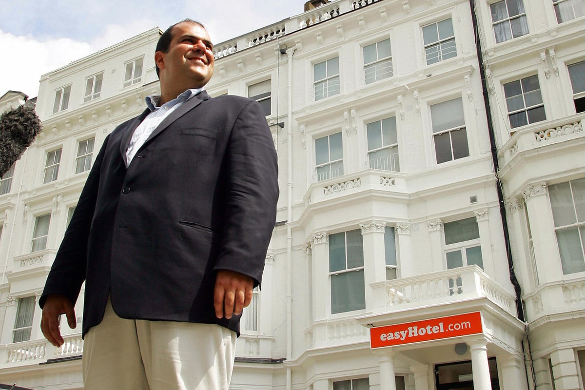 EasyGroup boss Sir Stelios Haji-Ioannou in row over easyHotel chiefs' pay | London Evening Standard