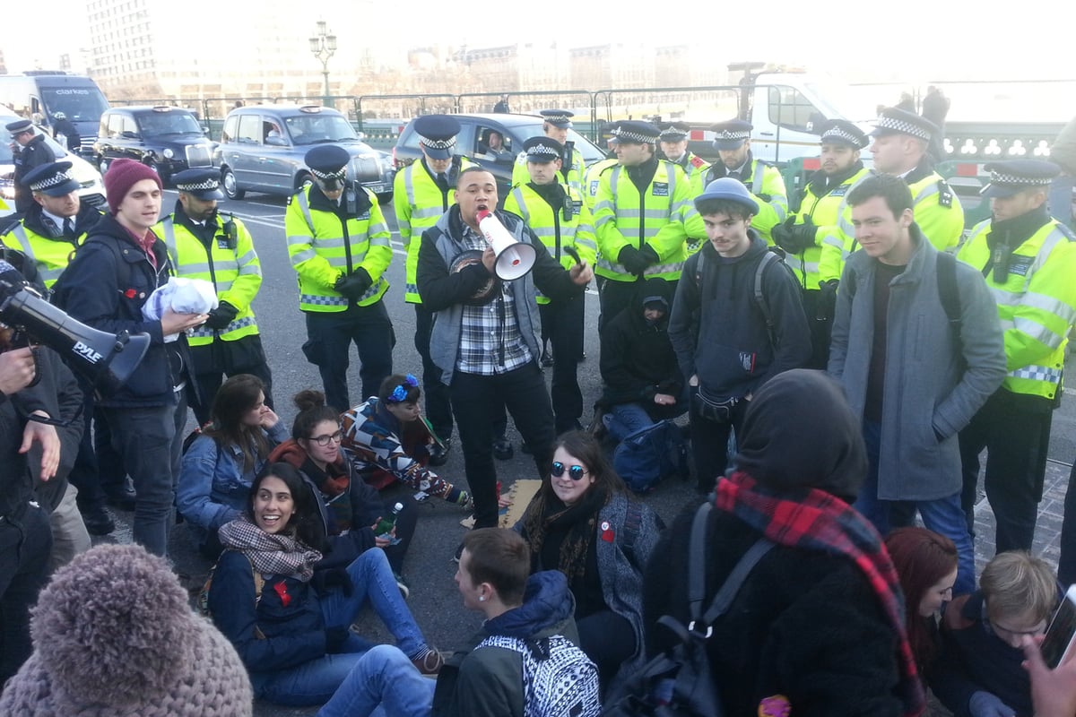 Westminster student protest: Bridge blocked in demo over cuts to maintenance grants | London Evening Standard
