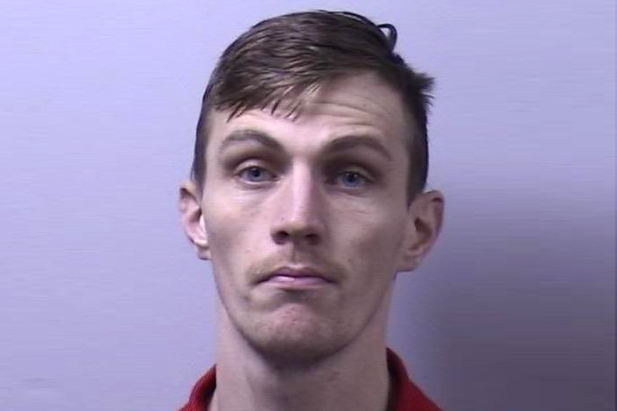 Man placed bike lock around woman's NECK during terrifying attempted robbery | London Evening Standard