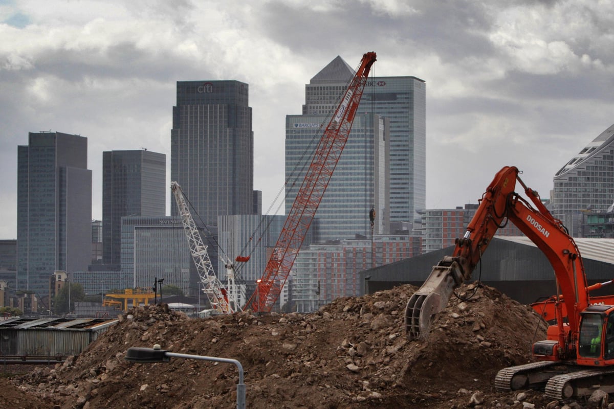 Market Report: Banks take a battering as investors fret over new financial crisis threat | London Evening Standard