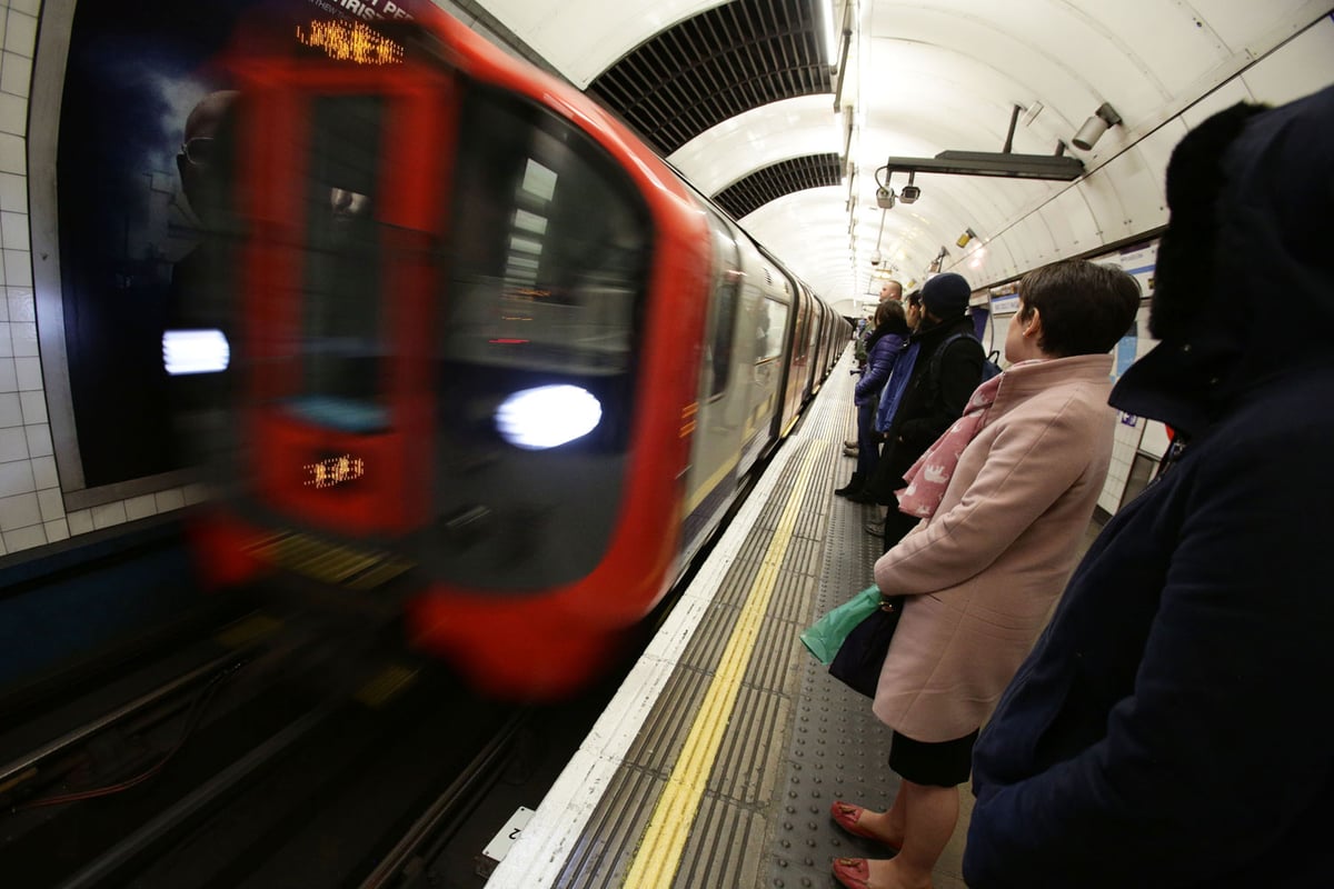 Tube strike February 2016: London Underground track patrol workers call off industrial action | London Evening Standard