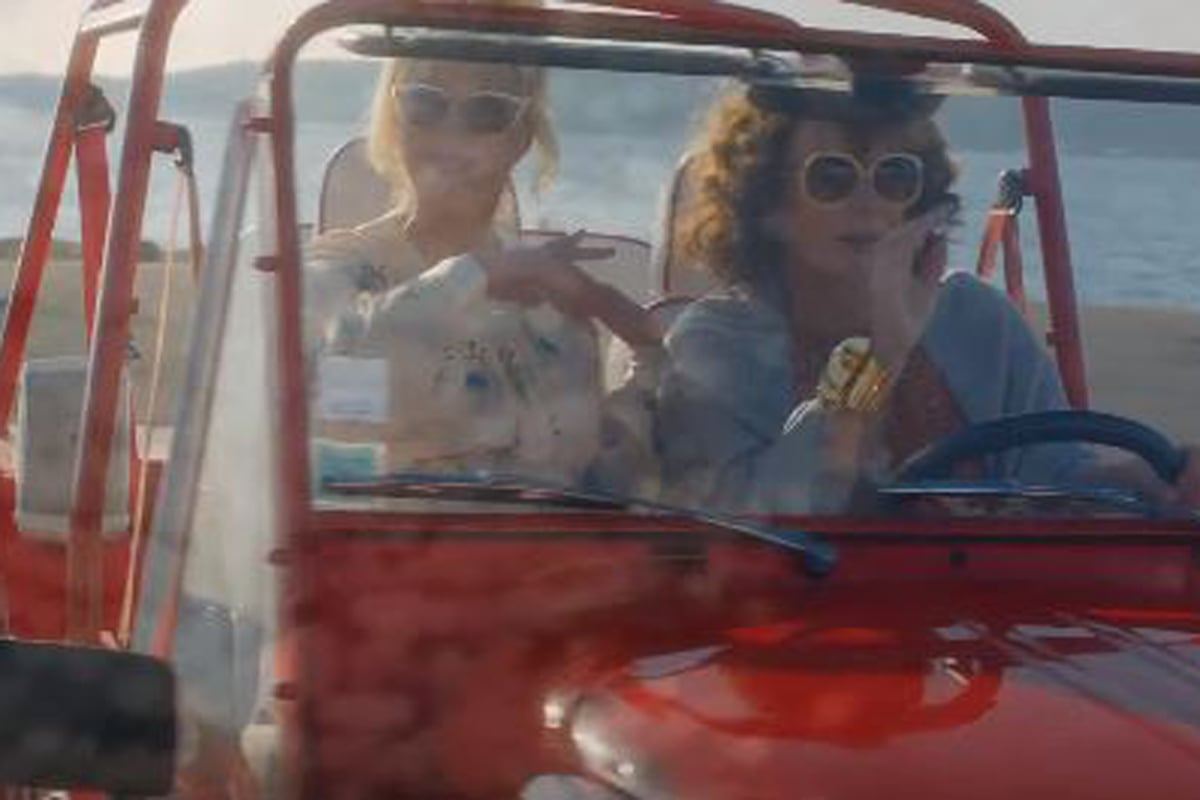 Absolutely Fabulous movie trailer: Jennifer Saunders and Joanna Lumley reprise Eddie and Patsy roles in first look | London Evening Standard