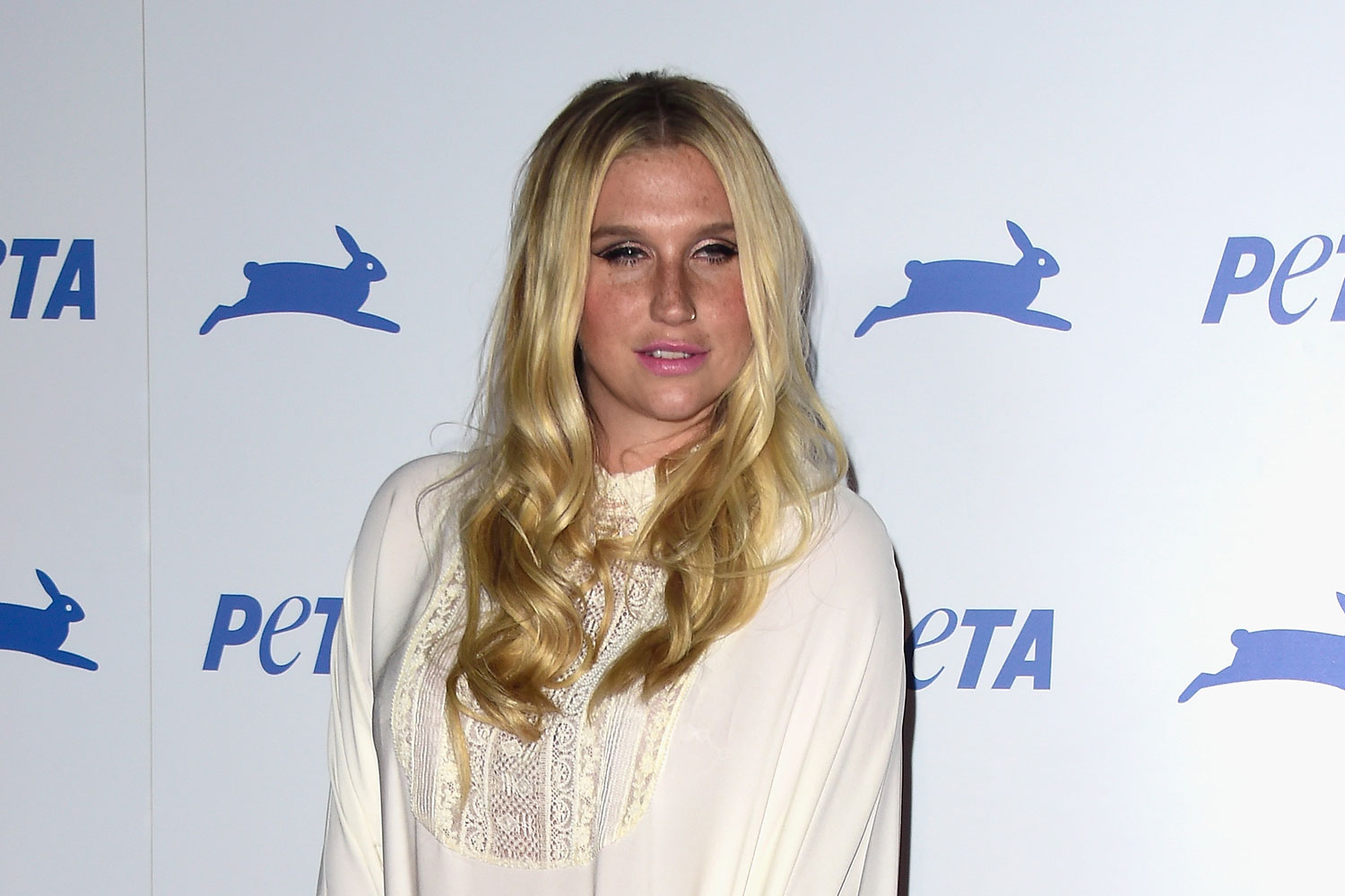 Kesha allowed to perform at Billboard Awards as Dr Luke reverses ban 