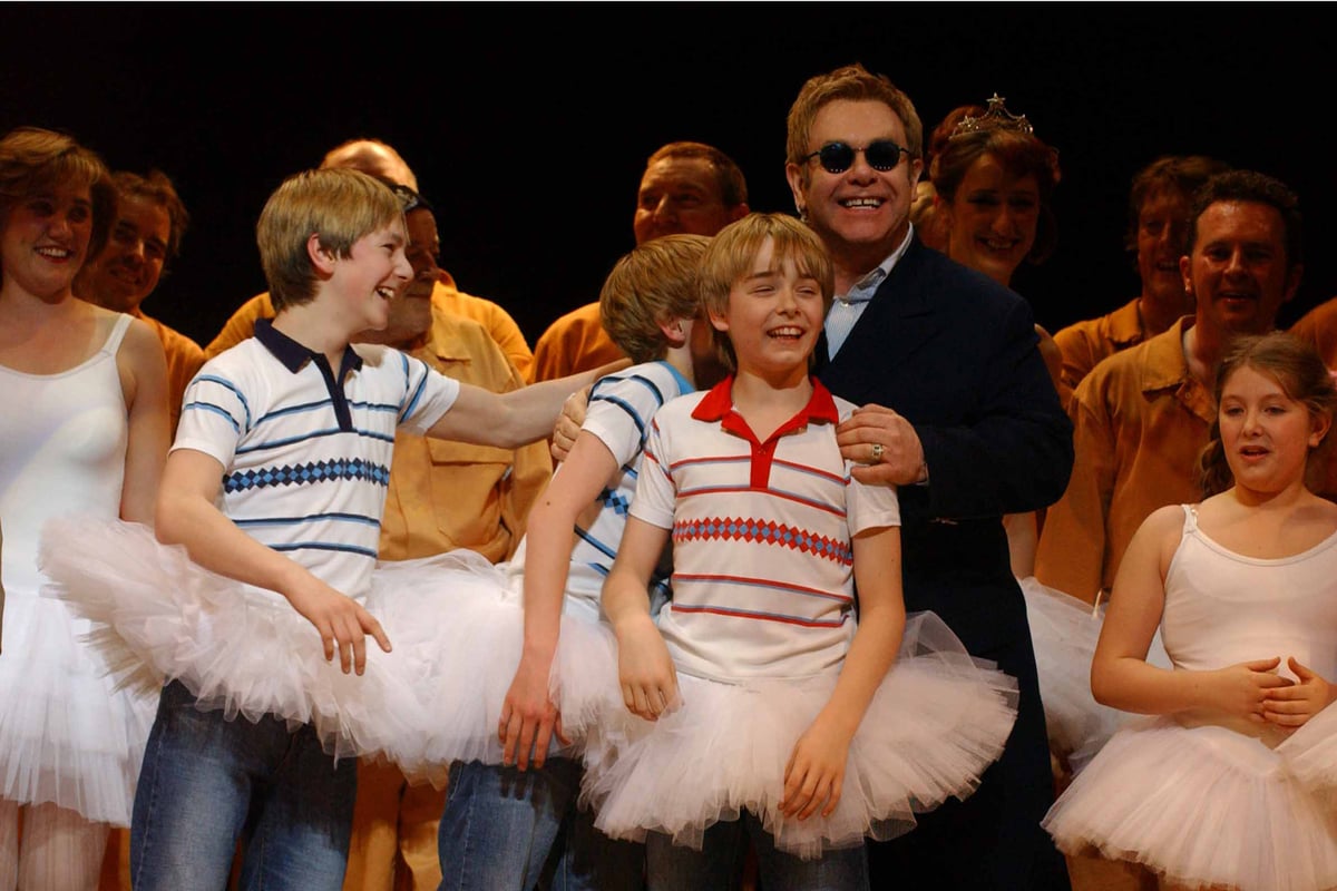 Sir Elton John joins Billy Elliot cast for last dance | London Evening Standard