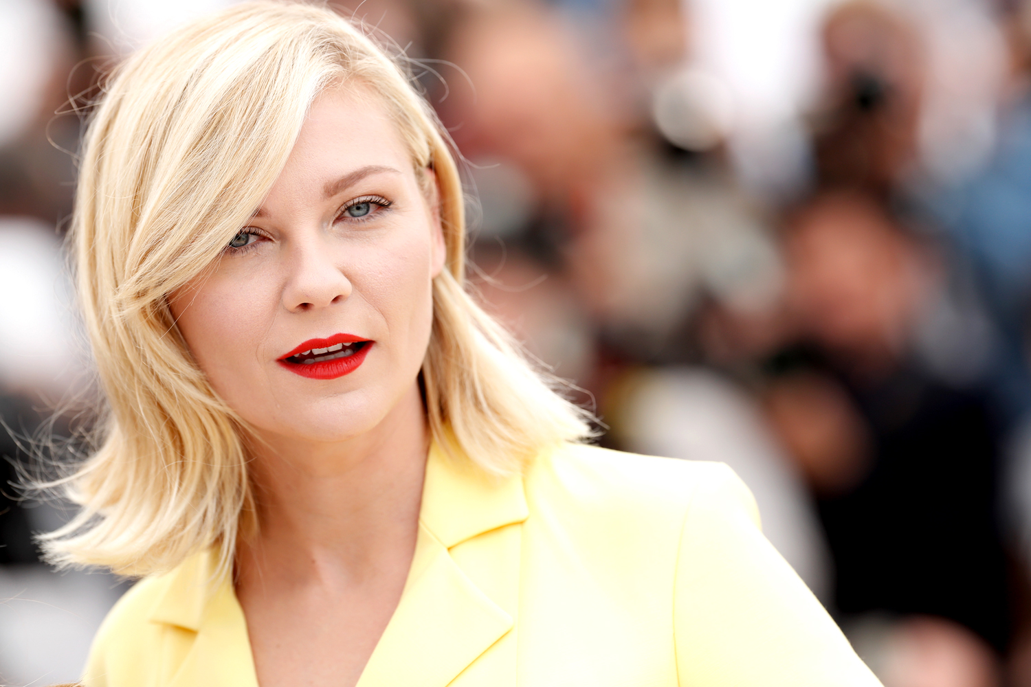 Kirsten Dunst to direct film adaptation of Sylvia Plath’s The Bell Jar