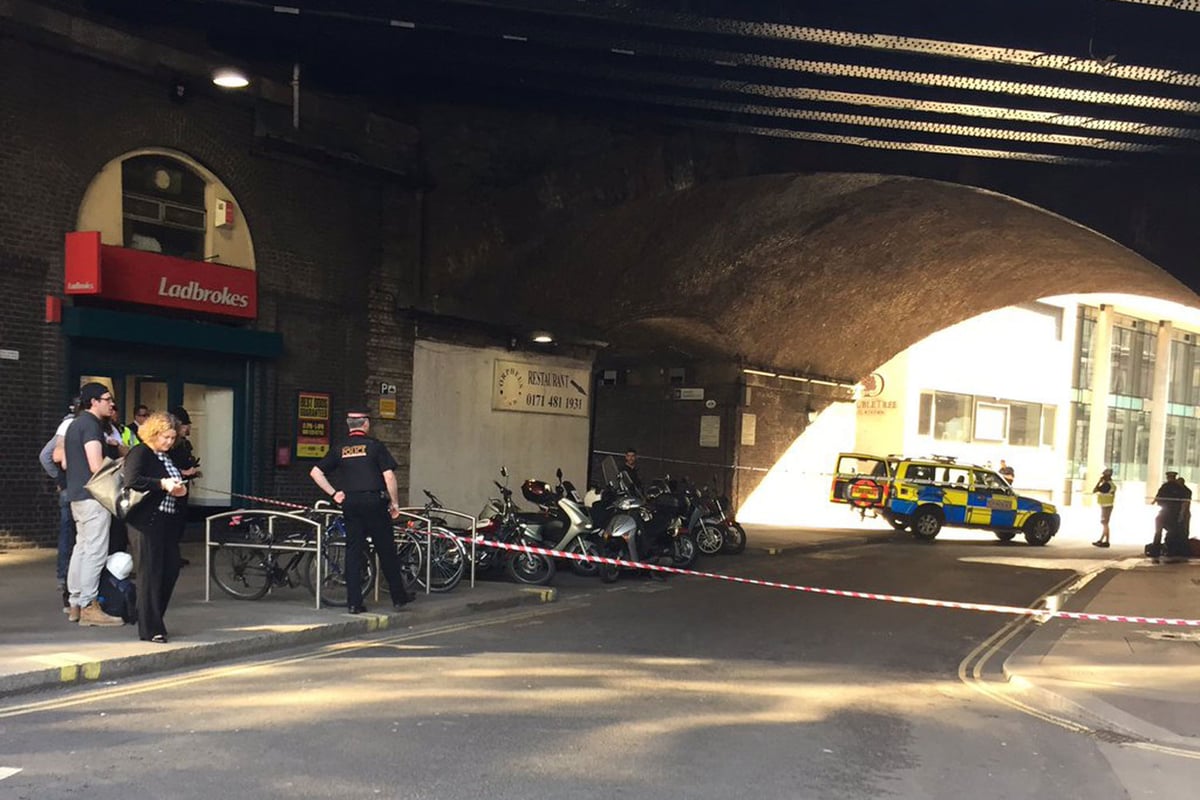 Fenchurch Street: Man dies after falling from building in City of London | London Evening Standard