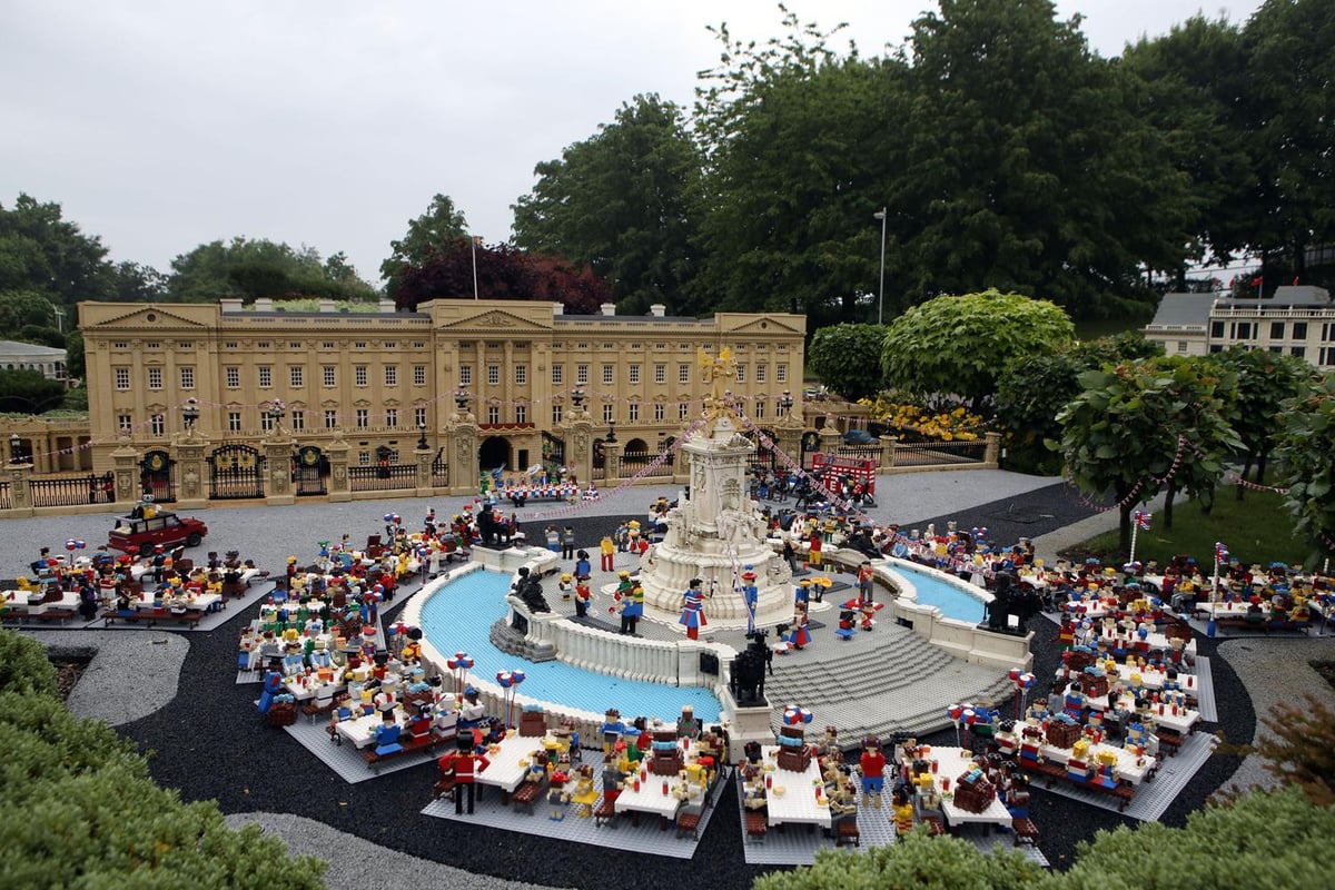 Legoland unveils miniature street party made entirely of Lego to mark Queen's 90th | London Evening Standard