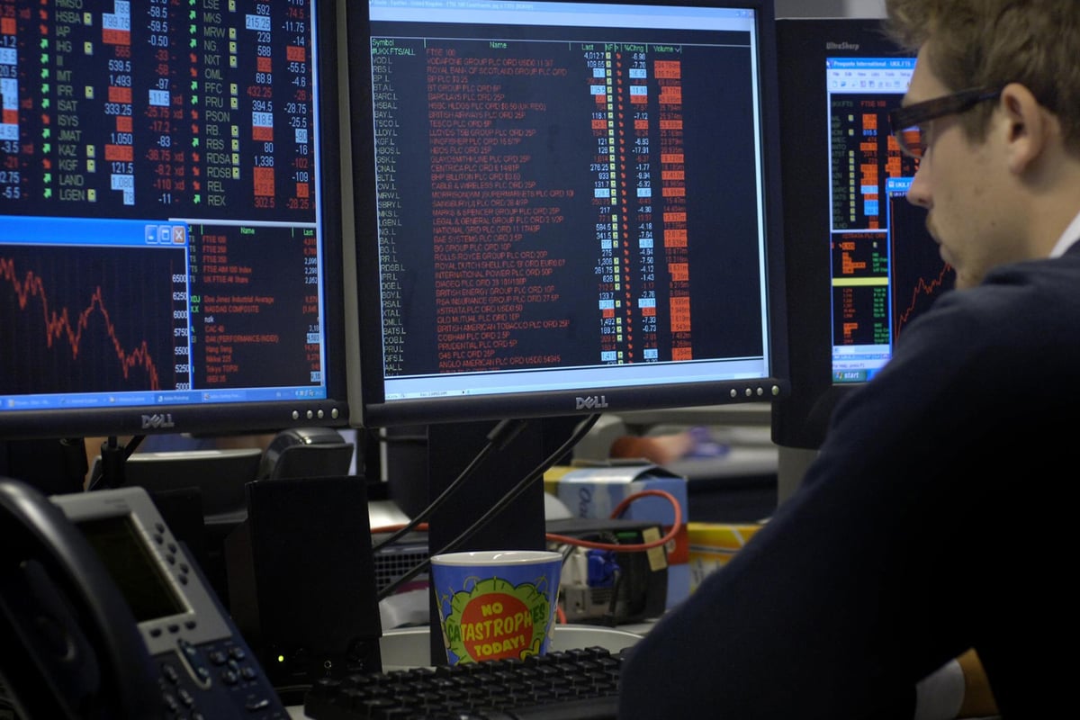 Pound to Euro exchange rate: Flash crash wipes 6% off Sterling's value | London Evening Standard