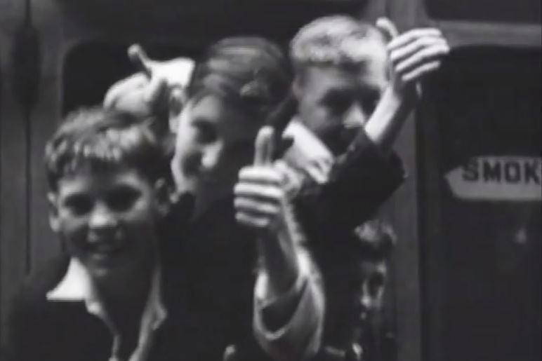 This week in London: Young evacuees dispatched from 1940’s London