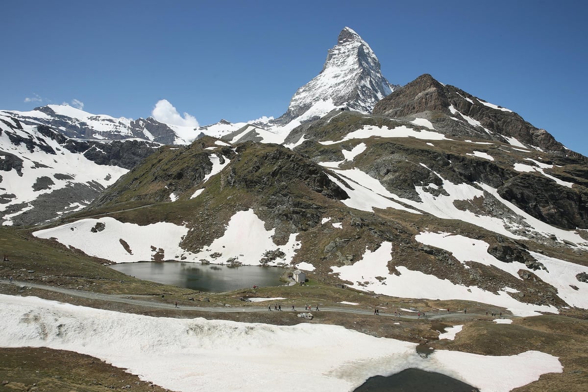 Six people go missing during ski tour near Matterhorn in Switzerland