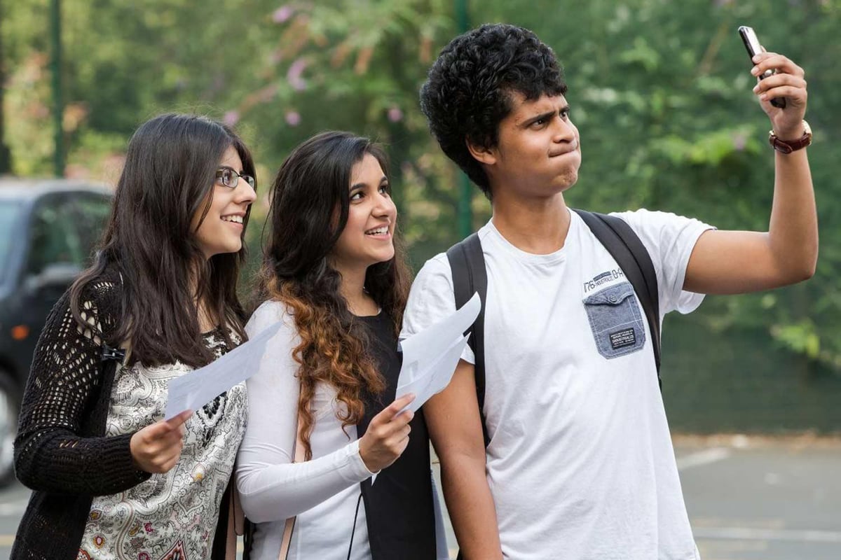 A Level Results Day 2016: Gap between boys and girls for top grades is lowest in 10 years | London Evening Standard