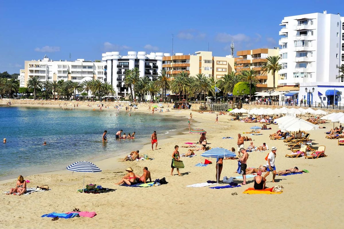 Spain accepts proof of recovery allowing unvaccinated Brits to visit