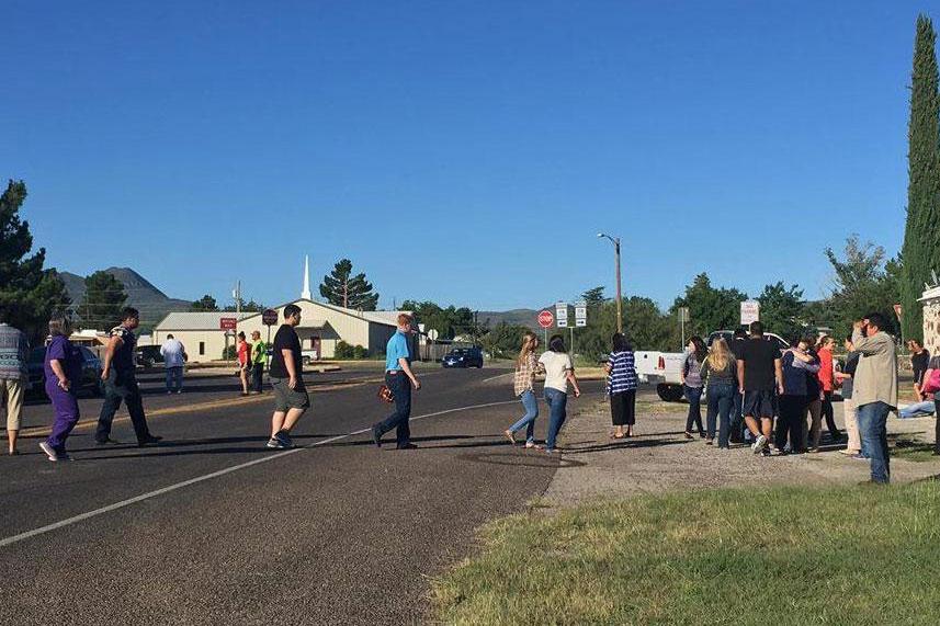Texas school shooting: female gunman injures student before killing herself | London Evening Standard