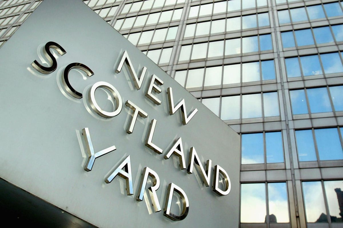 Met police officer sacked after 'tirade of racist abuse' at 999 call operator | London Evening Standard