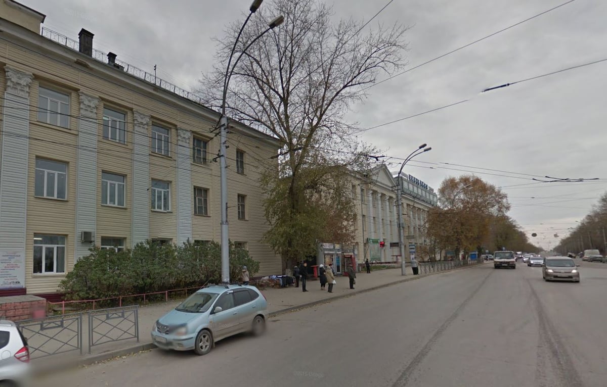 Lovestruck Russian teen plunges from 23rd floor after trying to impress a girl | London Evening Standard