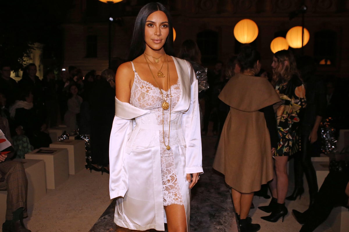 Kim Kardashian robbed at gunpoint in Paris by masked men 'dressed as police' | London Evening Standard