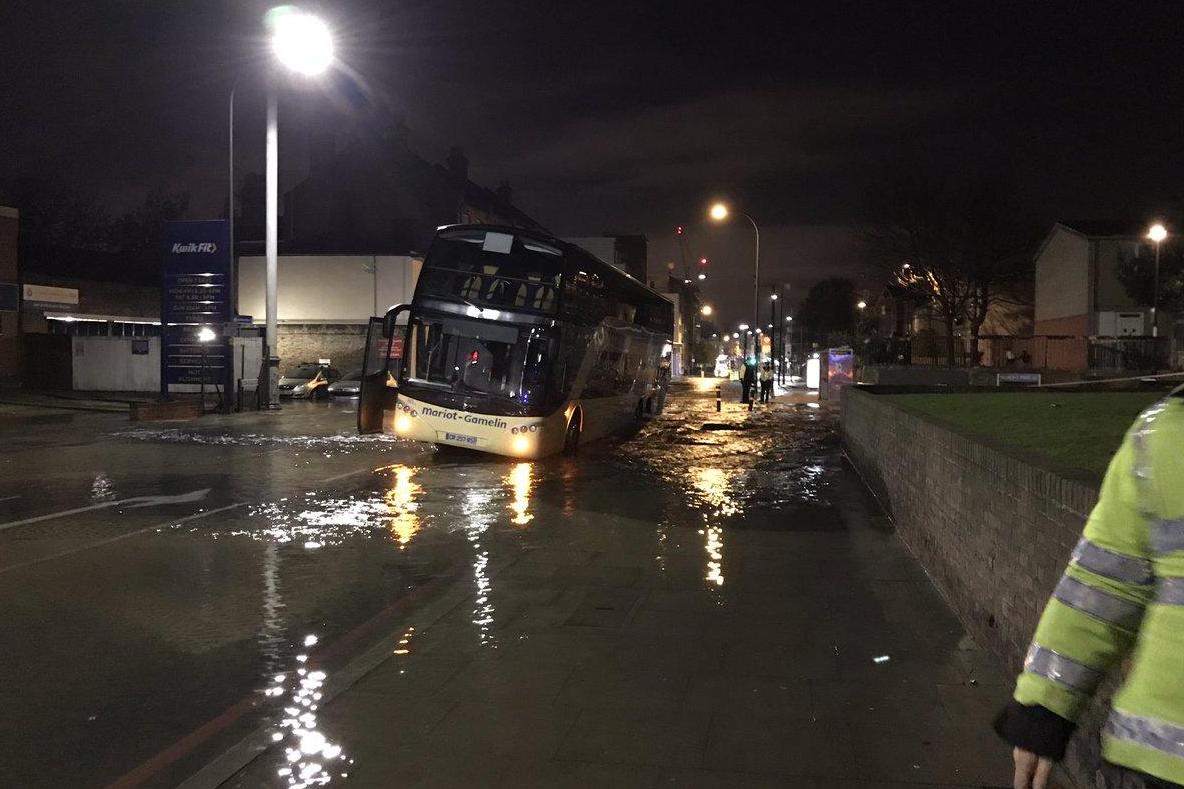 Lewisham flooding: 'Concerned' residents offered bottled water and told to 'prepare contingencies' | London Evening Standard