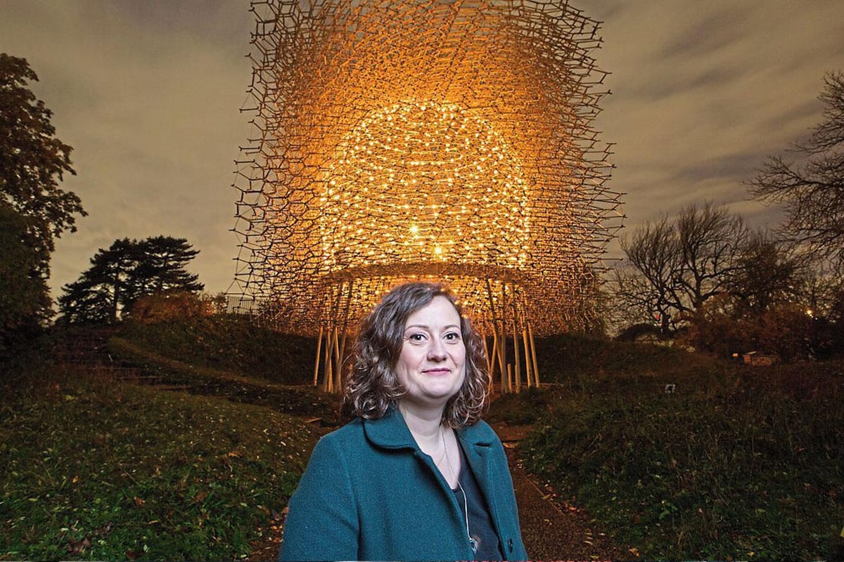 London’s real life Christmas elves: the illuminator | London Evening Standard
