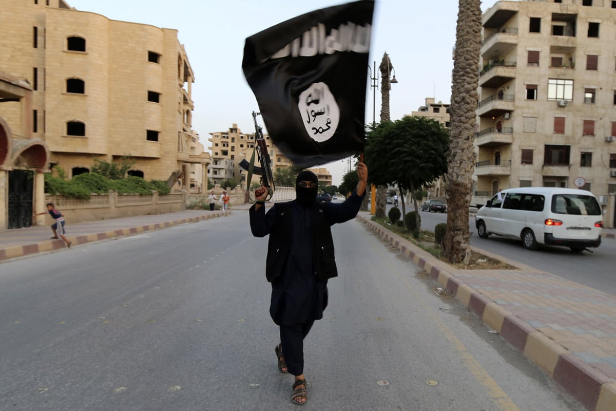 Jihadis ‘thieving and drug dealing' to 'wage war' on West | London Evening Standard