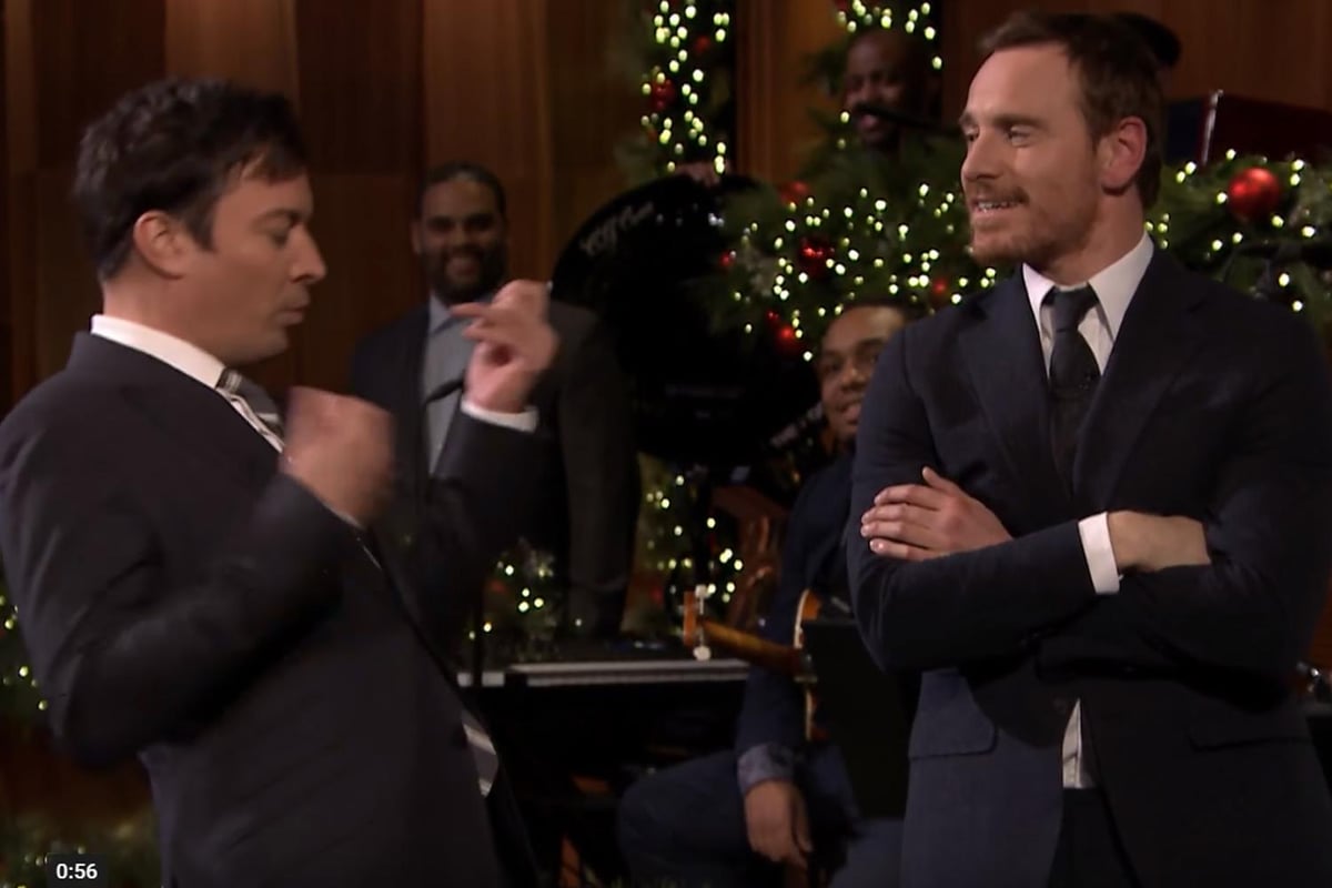 Michael Fassbender and Jimmy Fallon face off in Air Guitar battle | London Evening Standard