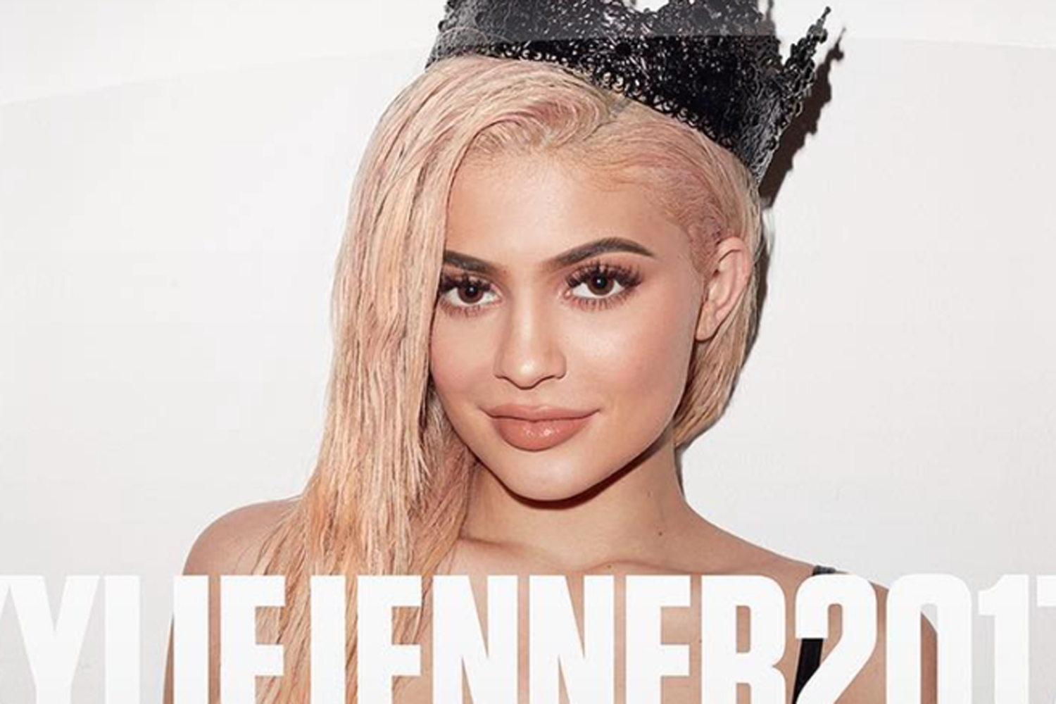 The best celebrity calendars for 2017