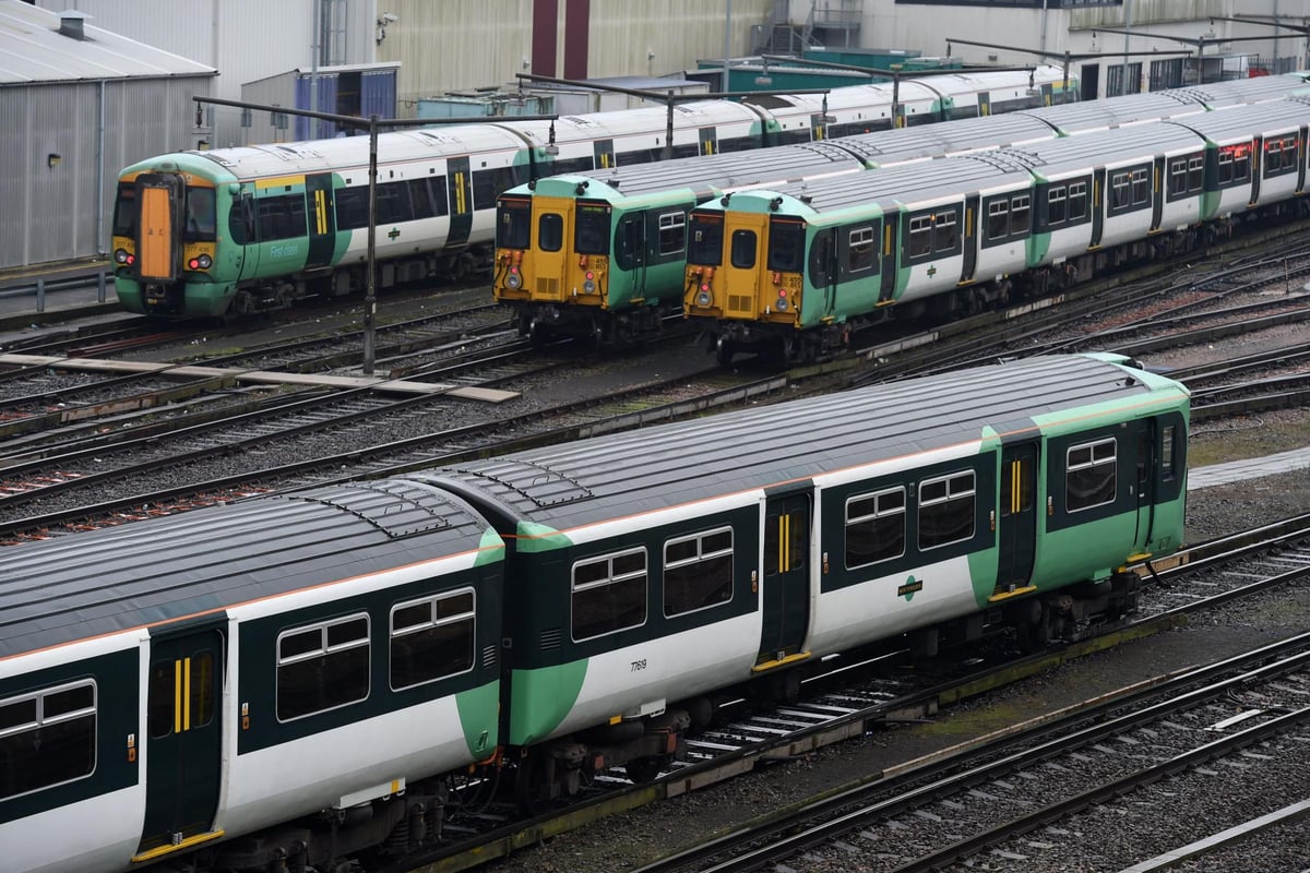 Southern Rail delays in south London sparked by abandoned microwave | London Evening Standard